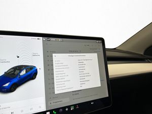 Tesla Model Y bild 24