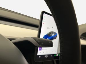 Tesla Model Y bild 27