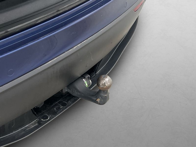 Tesla Model Y bild 9