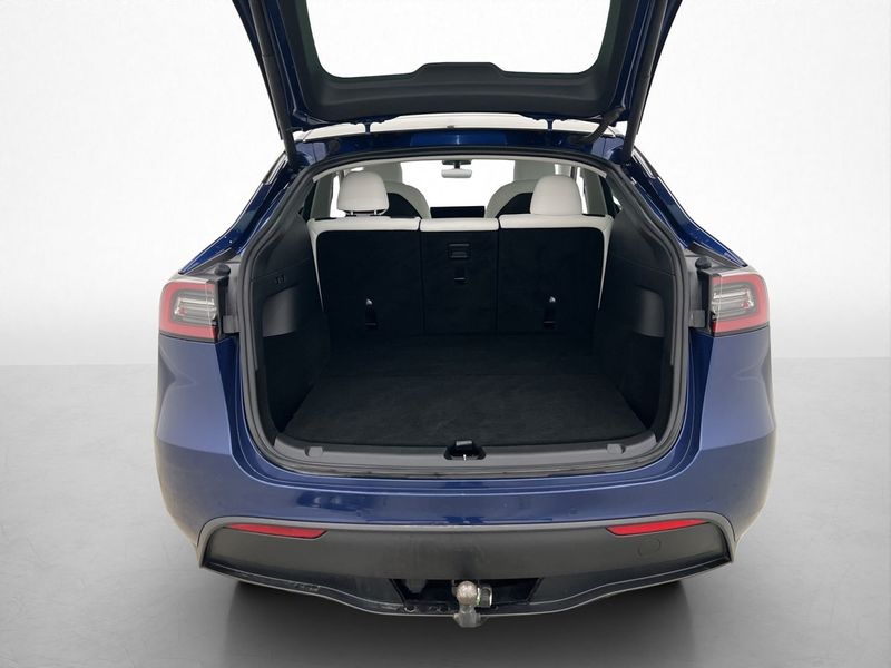 Tesla Model Y bild 11