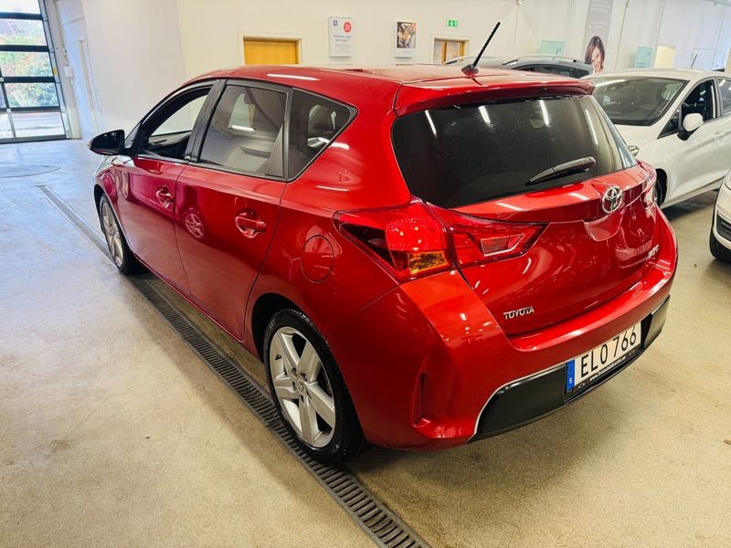 Toyota Auris bild 16