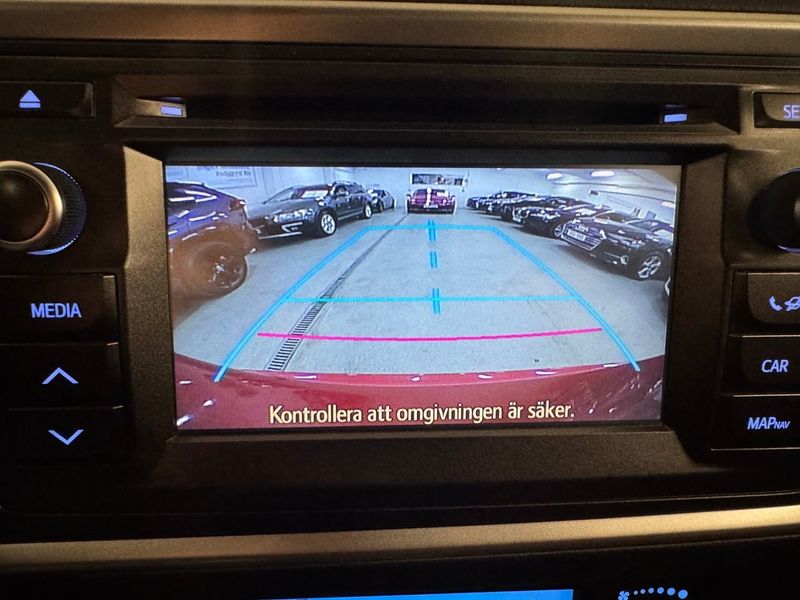 Toyota Auris bild 25
