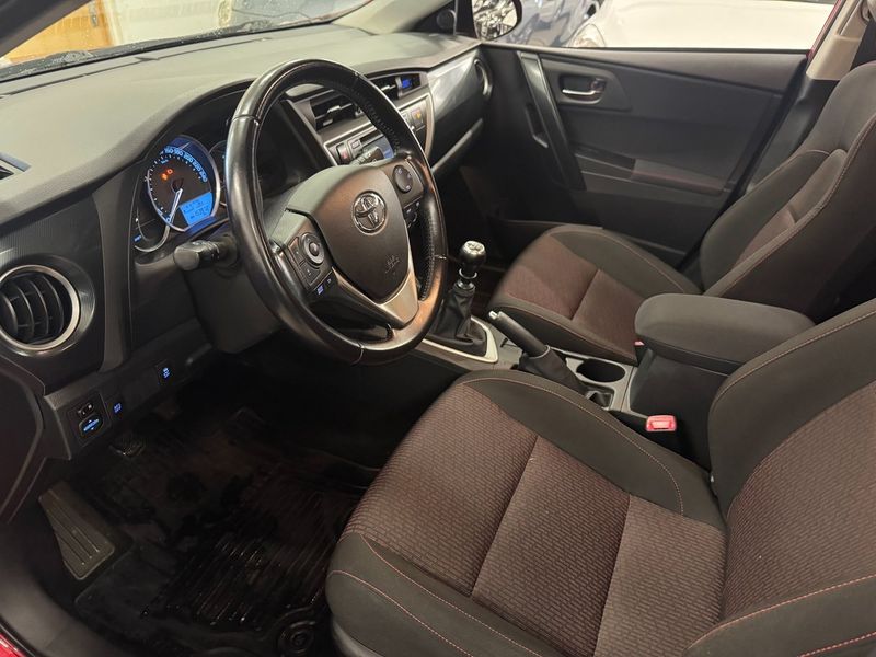 Toyota Auris bild 20