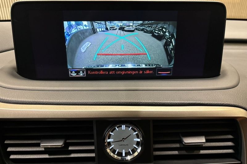 Lexus RX bild 11