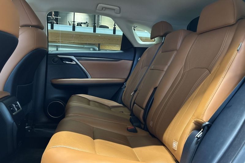 Lexus RX bild 7
