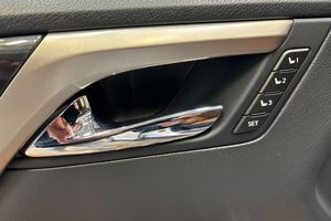 Lexus RX bild 14