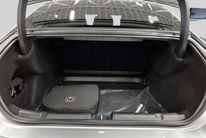 Mercedes EQE350+ bild 14