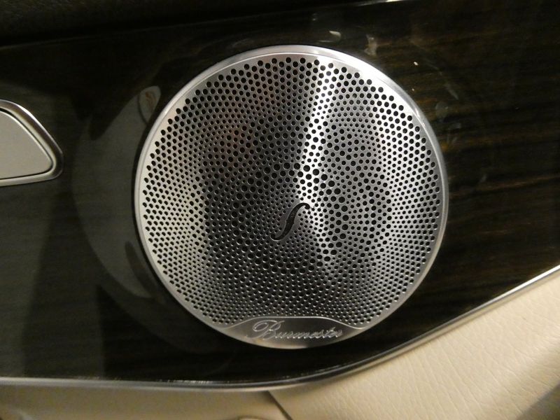 Mercedes GLC300 bild 16