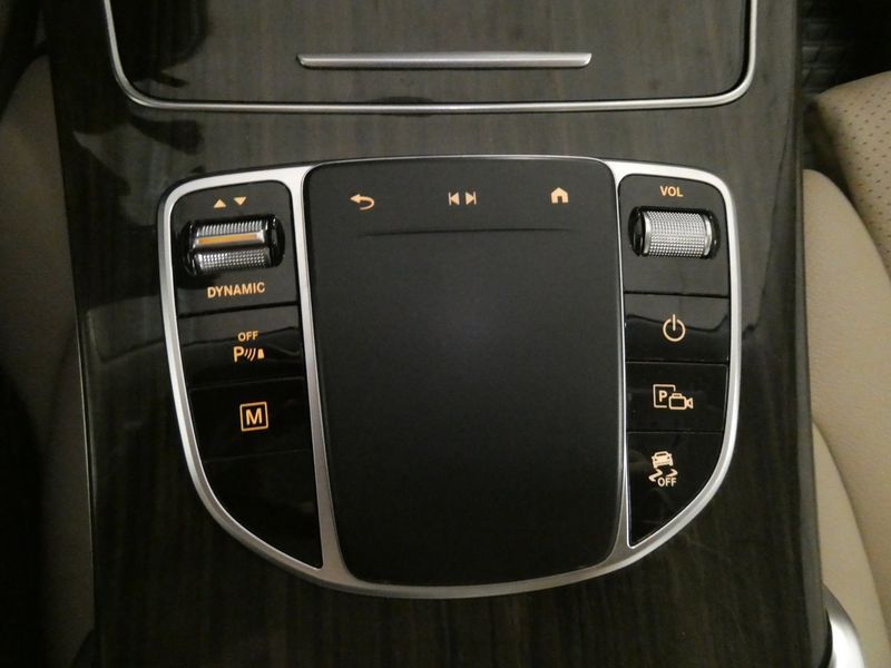Mercedes GLC300 bild 21