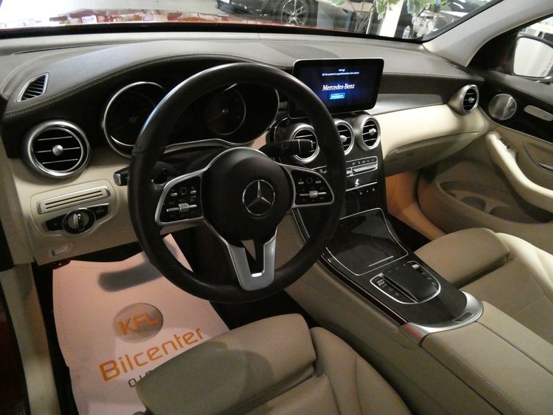 Mercedes GLC300 bild 11