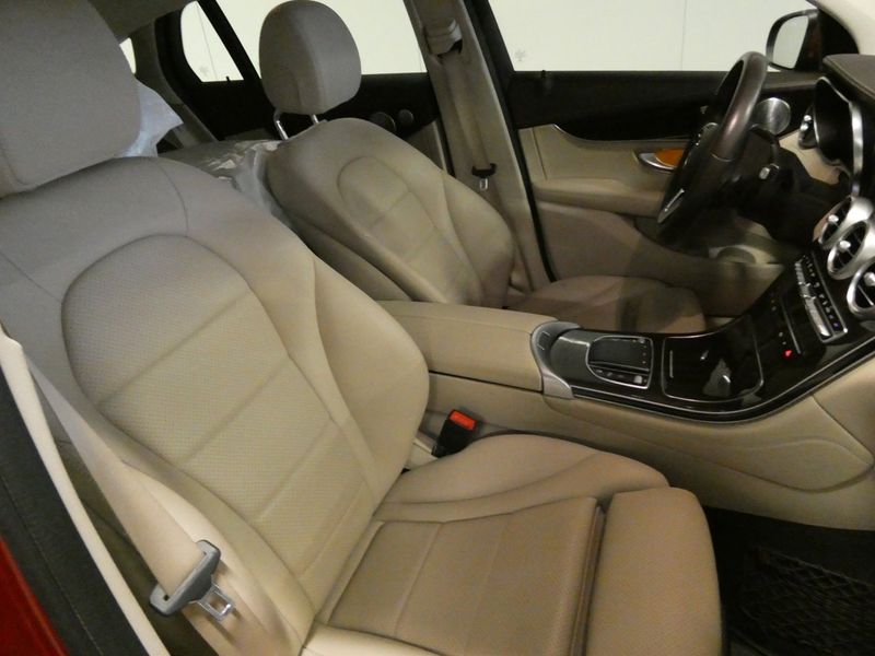 Mercedes GLC300 bild 13
