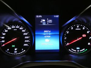Mercedes GLC300 bild 10