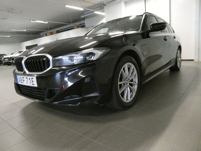 BMW 330 bild 9