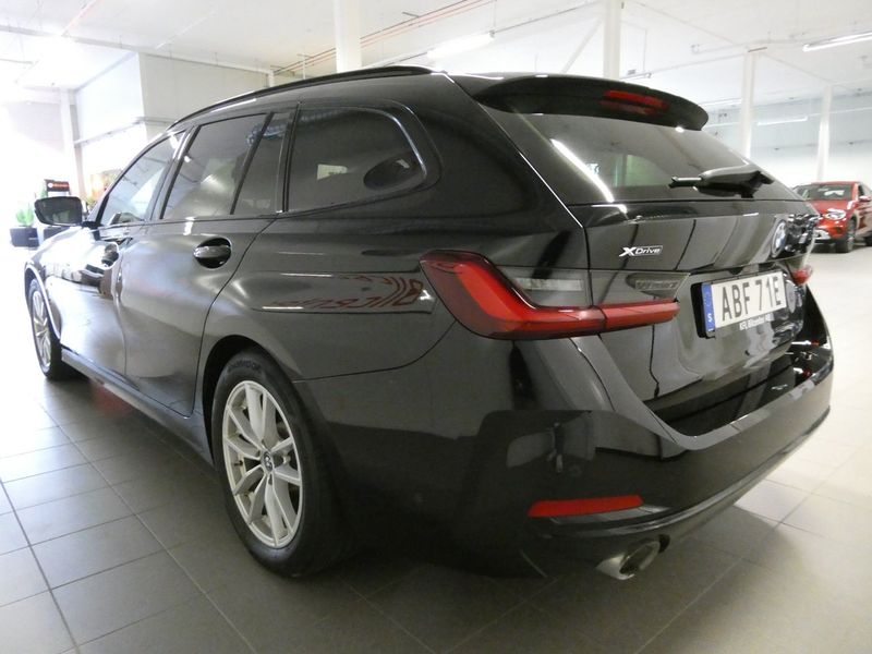 BMW 330 bild 8
