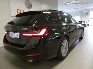 BMW 330 bild 6