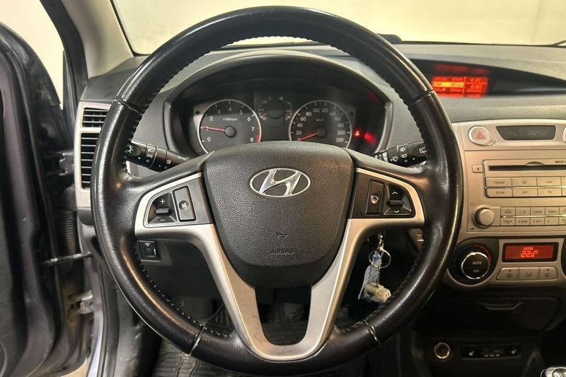 Hyundai i20 bild 11