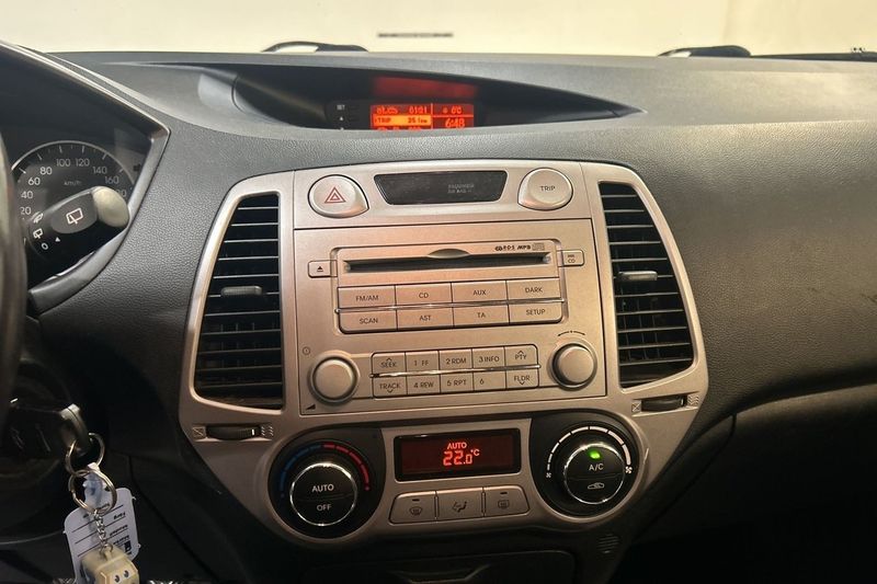 Hyundai i20 bild 16