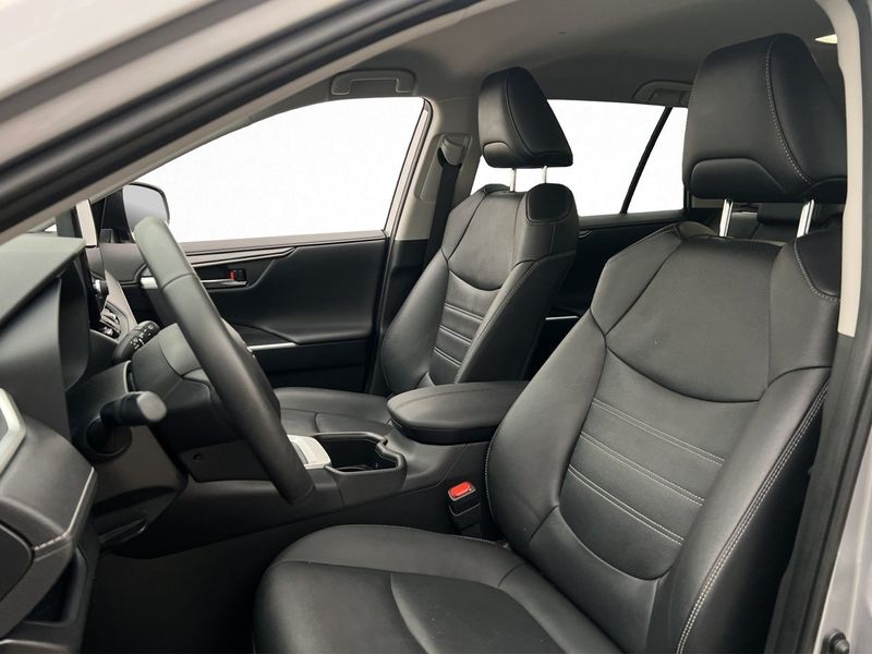 Toyota RAV4 bild 13