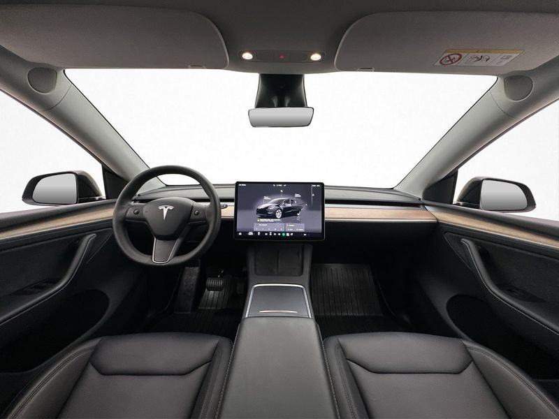 Tesla Model Y bild 16