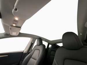 Tesla Model Y bild 15