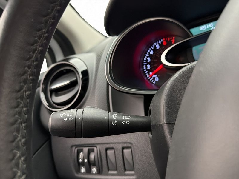 Renault Clio bild 15