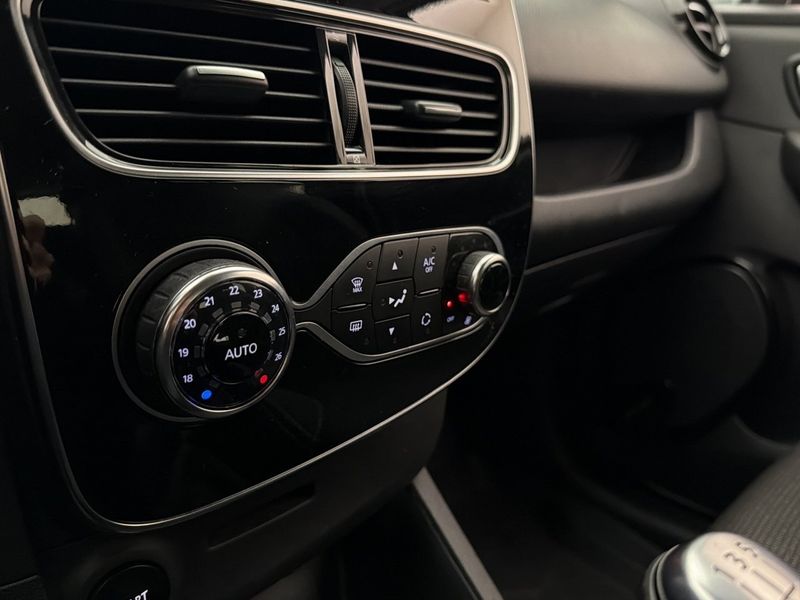 Renault Clio bild 23
