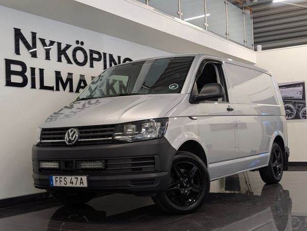 Volkswagen Transporter T32 2.0 TDI BMT Euro 6 | Inredning | Värmare | V-hjul - 2019