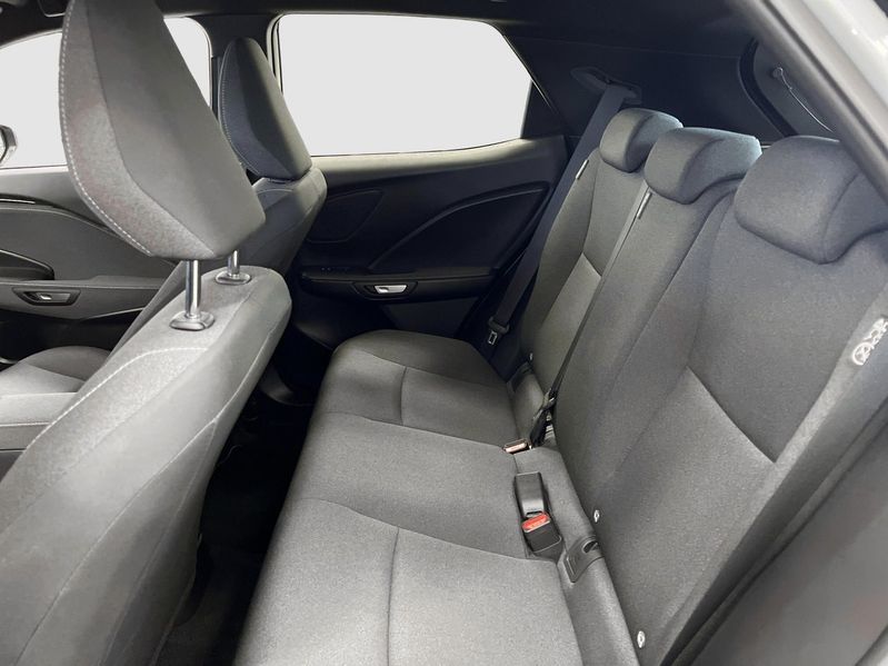 Lexus LBX bild 12