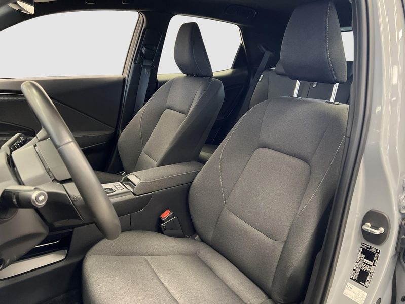 Lexus LBX bild 7