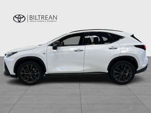 Lexus NX bild 2