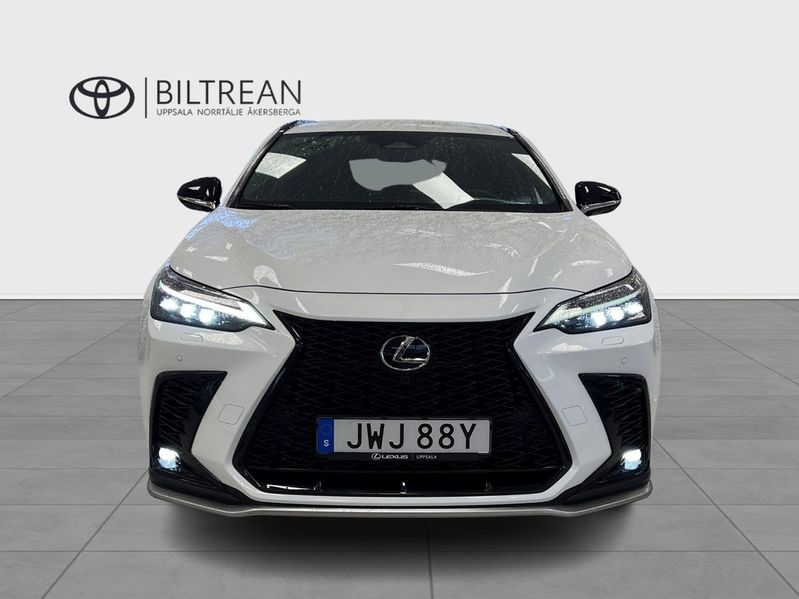 Lexus NX bild 5