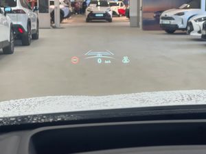 Lexus NX bild 12