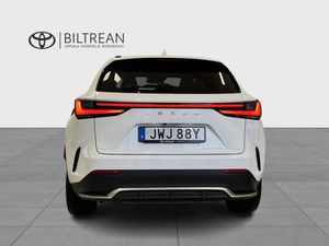 Lexus NX bild 4