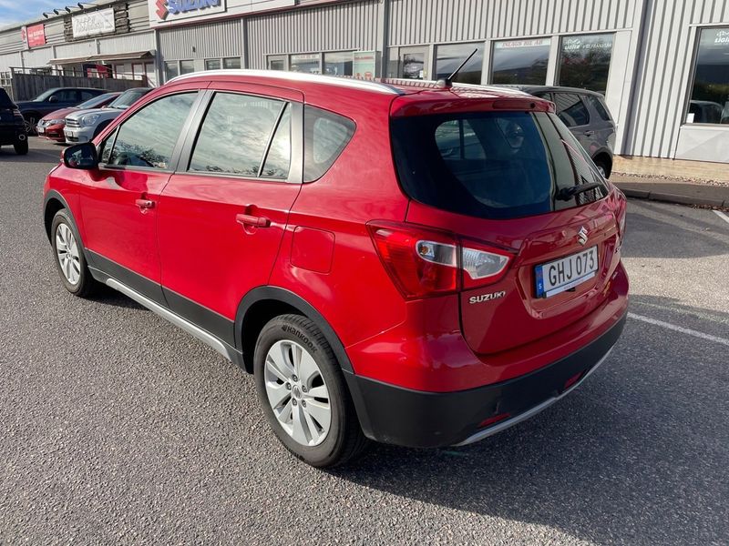 Suzuki S-CROSS bild 7