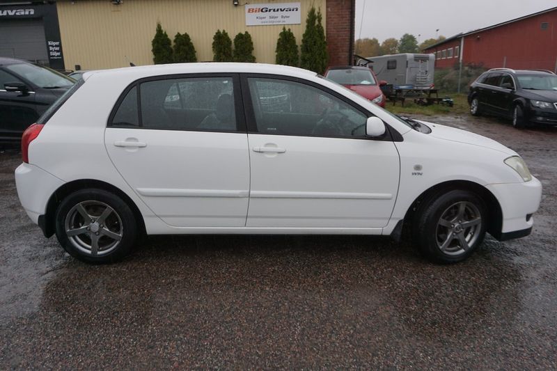 Toyota Corolla bild 2
