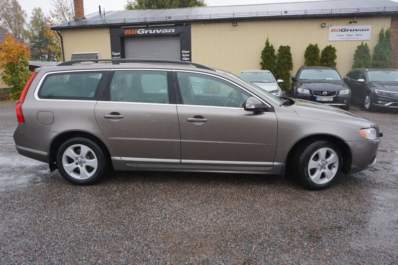 Volvo V70 bild 2