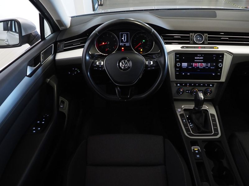 Volkswagen Passat bild 16