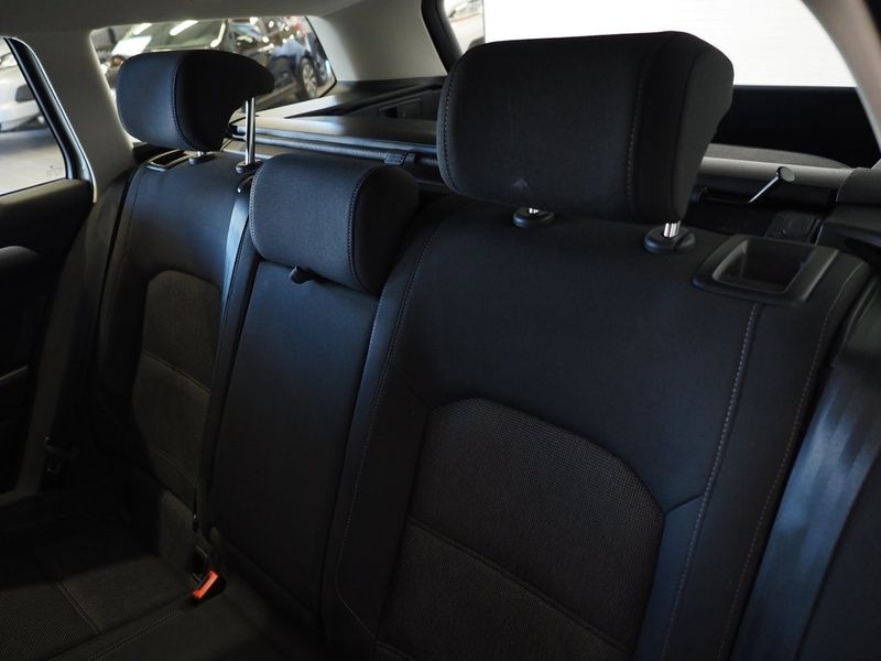 Volkswagen Passat bild 17