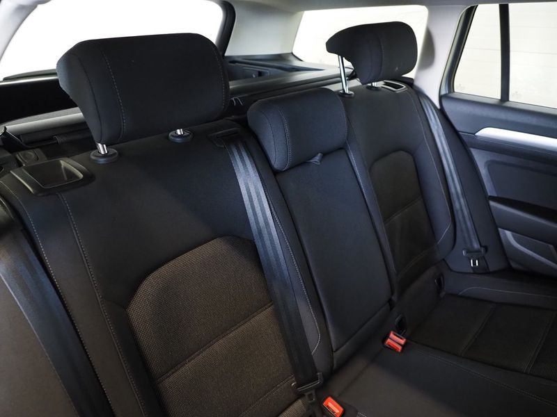 Volkswagen Passat bild 14