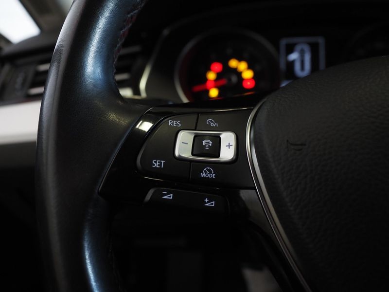 Volkswagen Passat bild 19