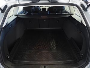 Volkswagen Passat bild 9