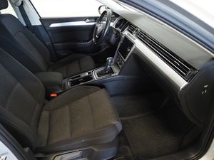 Volkswagen Passat bild 12