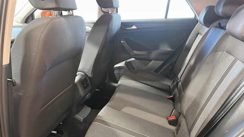 Volkswagen T-Roc bild 12