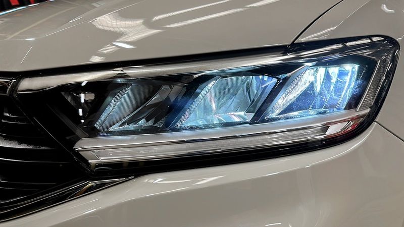 Volkswagen T-Roc bild 15