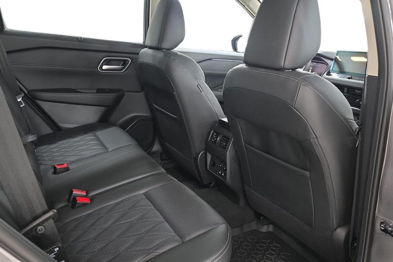 Nissan X-Trail bild 9