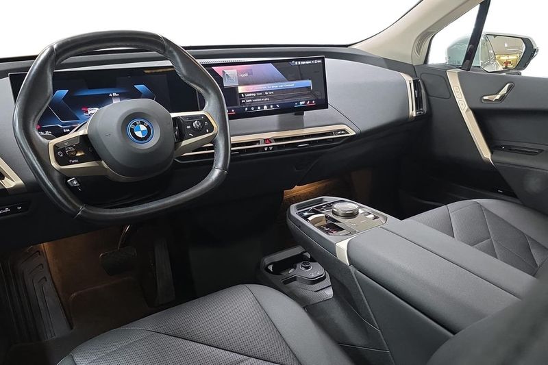 BMW iX bild 2