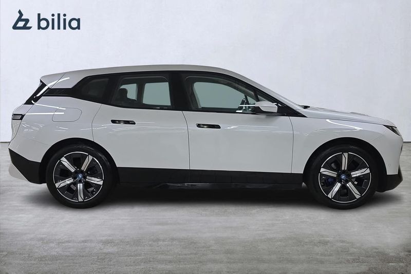 BMW iX bild 10