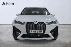 BMW iX bild 18