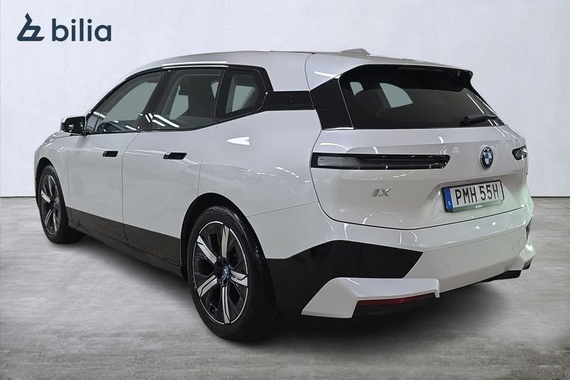 BMW iX bild 12