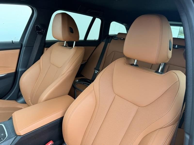 BMW 330 bild 7